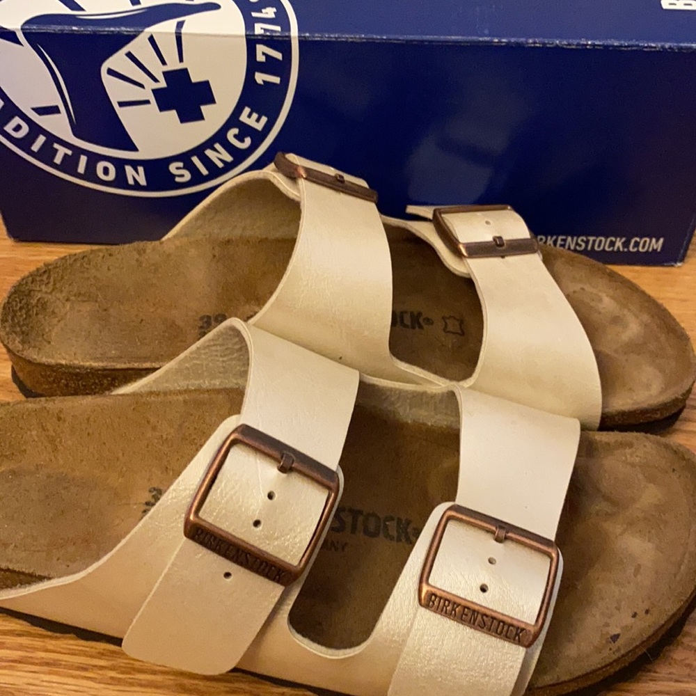 SOLD Birkenstock Arizona in Graceful Pearl White